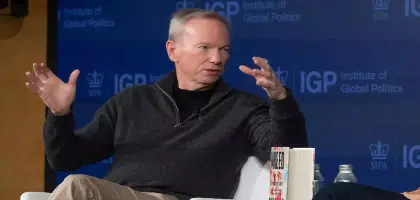 In contrast to a "Manhattan Project for AGI," Eric Schmidt