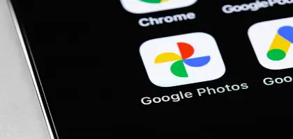 Google Photos uses AI and traditional search to expedite results